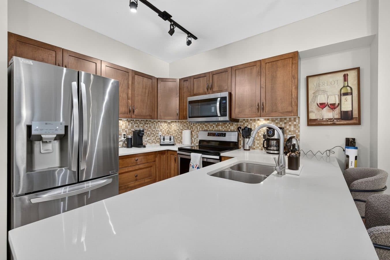 Spacious 3 Bd at Playa 220! Pool, 1 Min To Beach!