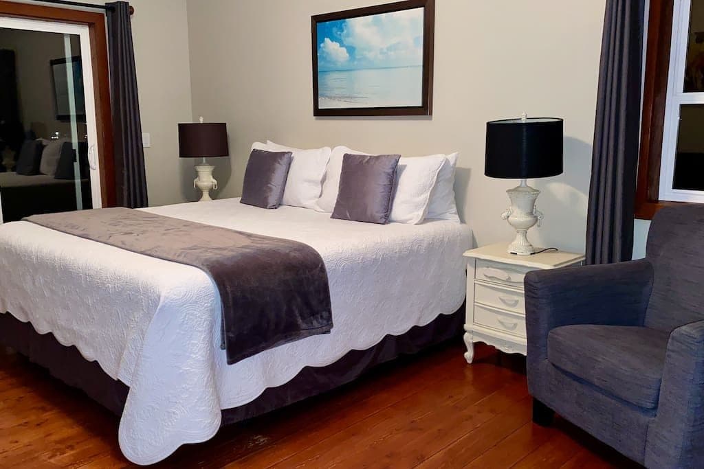 Wesbert Winery Guest Suites Room 1