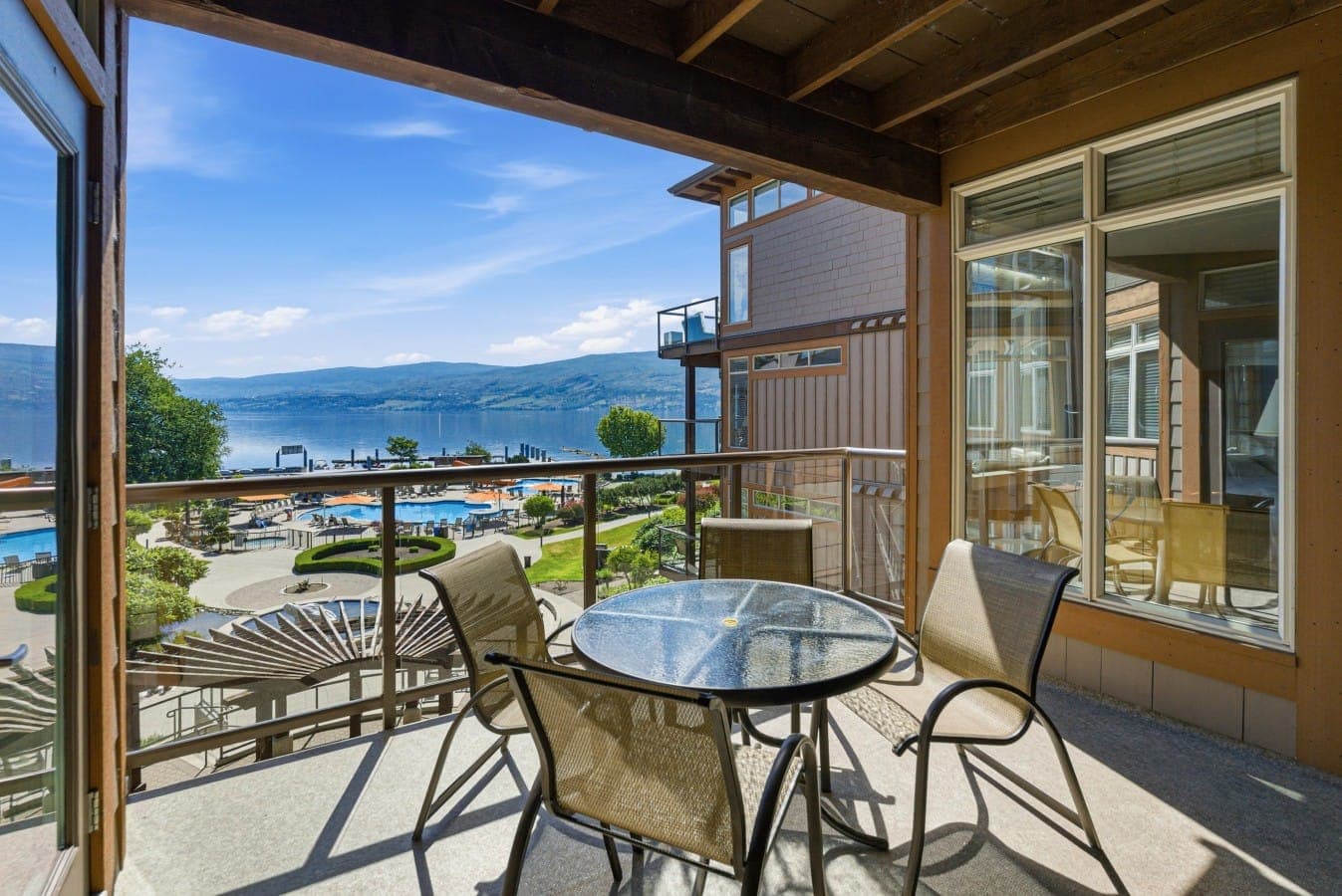 Luxury Suite at Cove Resort with Full Amenities