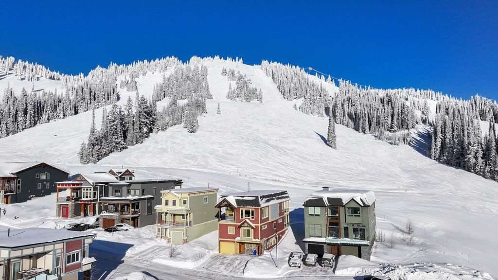 Arnica Chalet | 2bd 2bath | Ski In-Out Silver Star