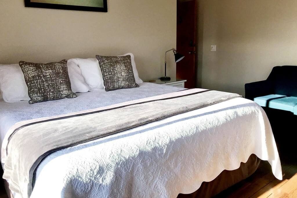 Wesbert Winery - Guest Suites Room 3